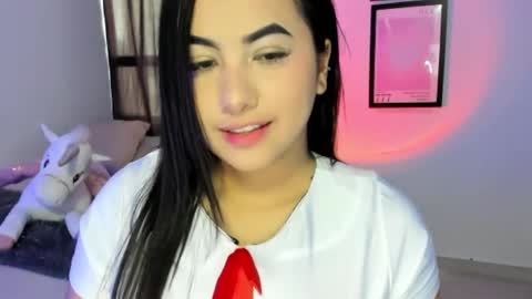 nicol online show from November 6, 12:52 pm