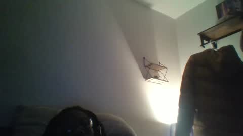 dickson85 online show from April 11, 6:18 am