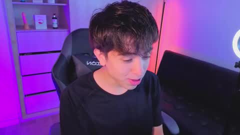 Nicolas online show from October 20, 8:14 pm