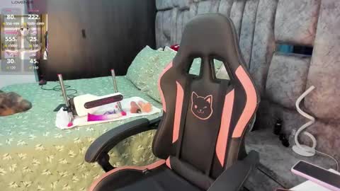 YuliEM online show from November 4, 8:43 pm