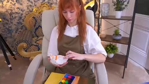 Nicol Moonn online show from June 25, 9:20 pm
