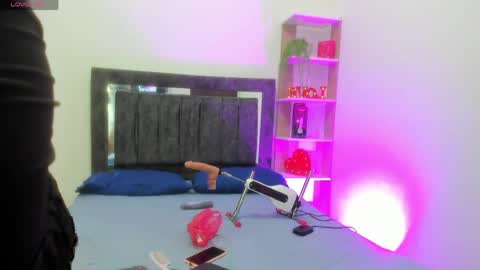 Nicol online show from April 3, 4:41 am