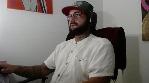 nicolas online show from February 15, 3:42 am