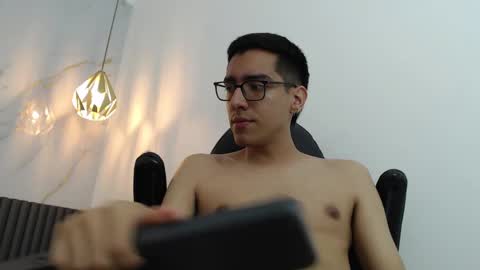 Snapshot of nicolasfine chatting on September 11, 2:07 pm nicolasfine online show from September 11, 2:07 pm