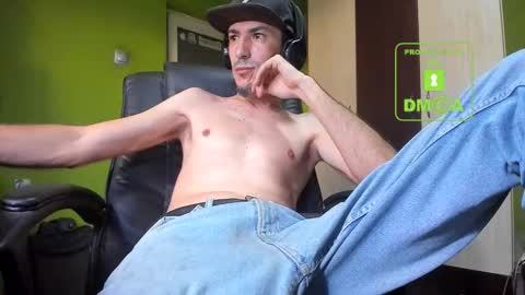 L. Nicolas online show from November 22, 7:07 am