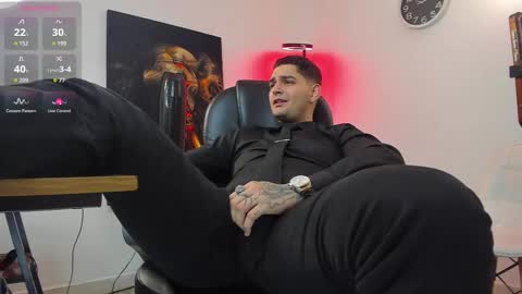 Nicolas Fellener online show from November 14, 4:14 am