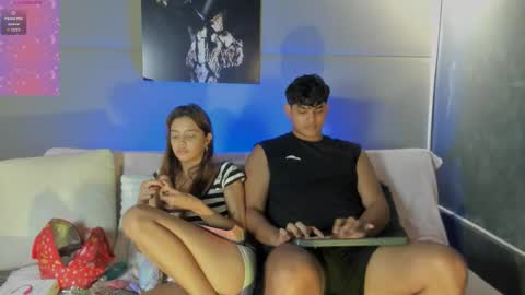 nicole_and_thiago1 online show from March 23, 9:31 pm