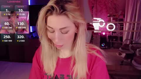 Nicole online show from November 22, 11:46 pm