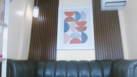 Nicole Ramires online show from January 11, 3:18 pm