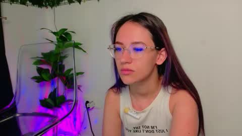 nicoleirisxxx online show from March 25, 6:20 am