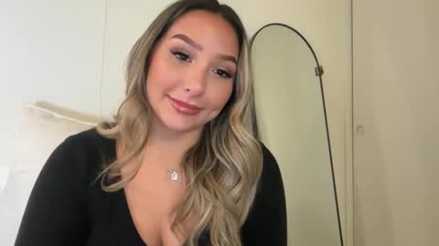 nicolelovesyou444 online show from September 15, 11:22 am