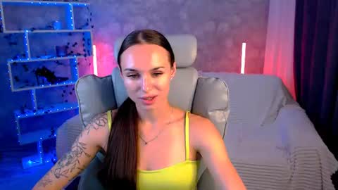 Nicole online show from July 28, 7:39 pm