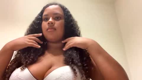 Snapshot of nicolette356 chatting on October 9, 1:55 am nicolette356 online show from October 9, 1:55 am