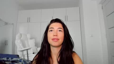 Nicolle online show from September 12, 4:47 am