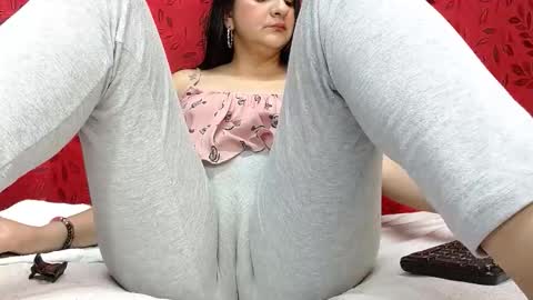 NICOLLE online show from June 9, 9:25 pm