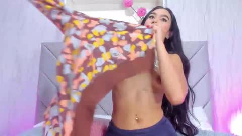 NICOL online show from October 18, 5:06 pm