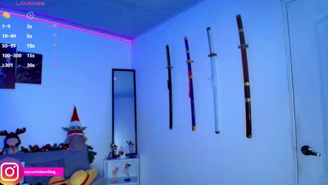 Lizzie online show from December 2, 2:43 am