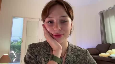 Aurora online show from April 18, 10:28 am