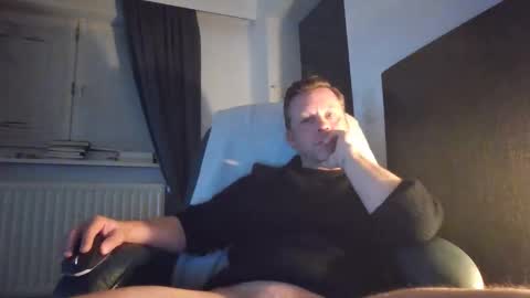 Daniel online show from April 2, 9:00 pm