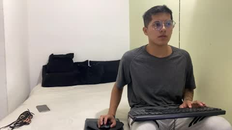 Night Scorpion online show from April 11, 1:21 am