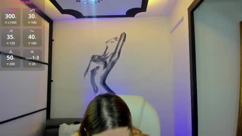 Snapshot of niickyjones chatting on February 20, 10:16 am Anni online show from February 20, 10:16 am