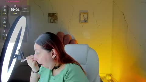 Anni online show from April 16, 11:40 pm