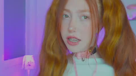 of Nylasweet online show from April 3, 5:25 am