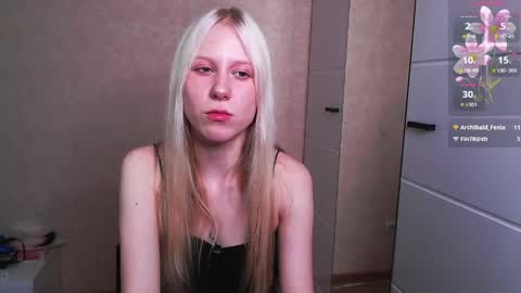  MY NAME IS AMILI WELCOME TO MY ROOM online show from April 24, 7:43 am
