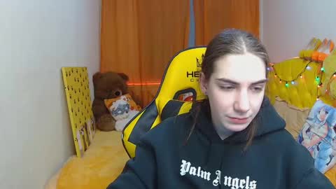 nikastarkk online show from March 1, 7:15 pm