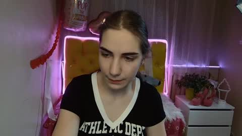 nikastarkk online show from March 8, 7:09 pm