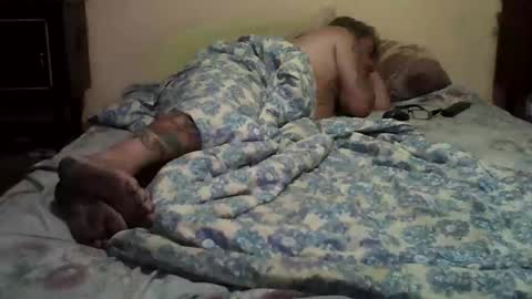 nikibutt19701970 online show from September 21, 1:09 am