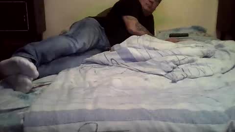 nikibutt19701970 online show from October 19, 6:12 pm