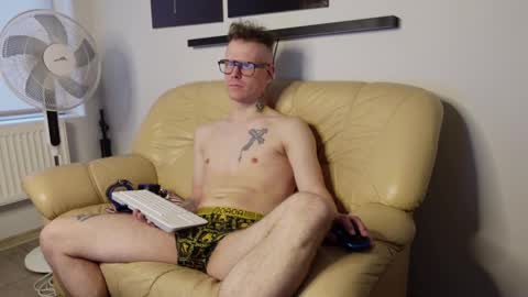 nikki online show from December 14, 9:18 am