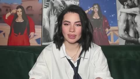 Nikki Kardashian online show from September 8, 8:52 pm