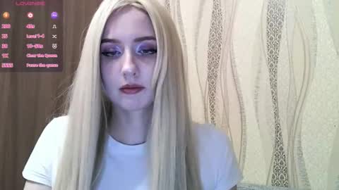 Nikki Roseanna online show from November 21, 3:43 pm