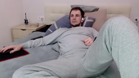 Nick online show from February 10, 6:22 pm