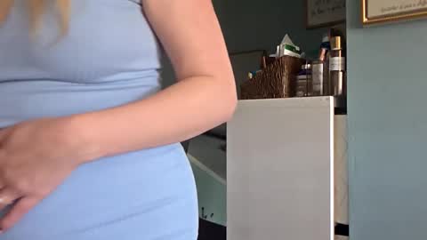 nikkib653466 online show from March 13, 10:24 pm