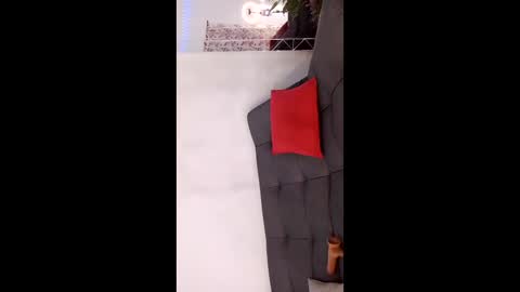 nikkibotero online show from December 14, 1:56 am