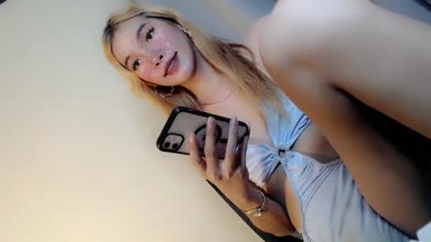 nikkita_hudson online show from July 27, 6:27 pm