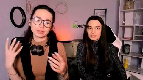 Nikky online show from March 12, 8:51 am