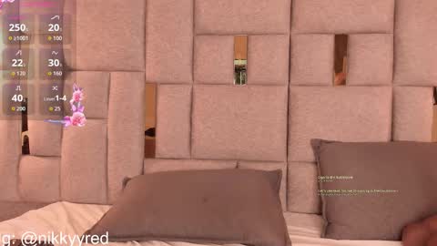 nikky_red__ online show from March 27, 6:19 am