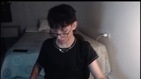 niklaus_wolf online show from September 10, 3:29 am