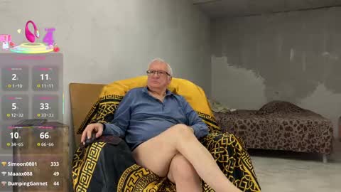 -NIKI-LIKA- online show from February 25, 2:04 pm