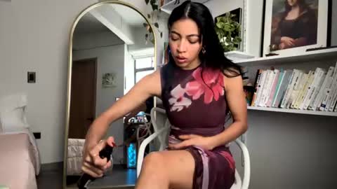 Nicole cam online show from June 26, 9:31 pm