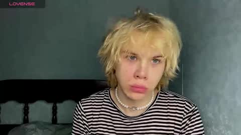 nikolasbucks online show from February 10, 7:50 pm