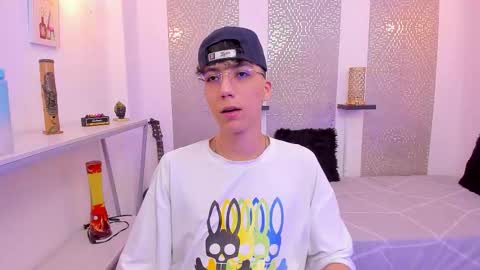    online show from October 28, 4:35 am