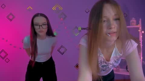 nila_eclipse online show from April 1, 8:59 am