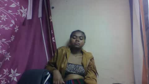 nilah online show from October 10, 6:03 pm