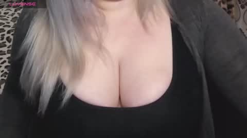 Blonde Nimpho online show from March 21, 8:52 am