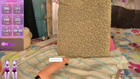 Nina Gauther  online show from April 13, 5:06 pm